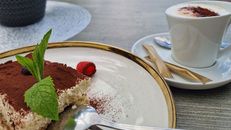 Gezahlt von SlaveJ - Kulmbach - Cappu und Tiramisu auf der Plassenburg